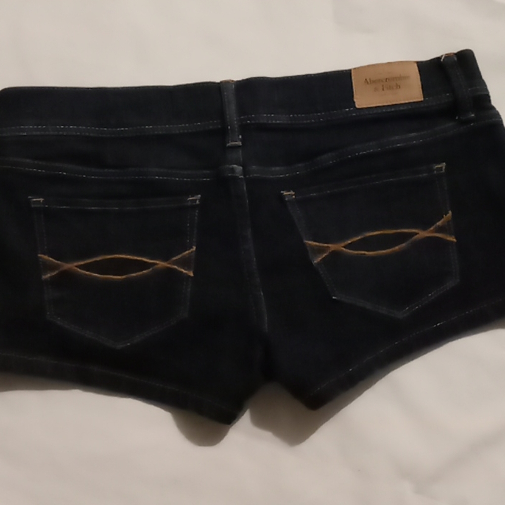 Per-loved Abercrombie & Fitch size 4
